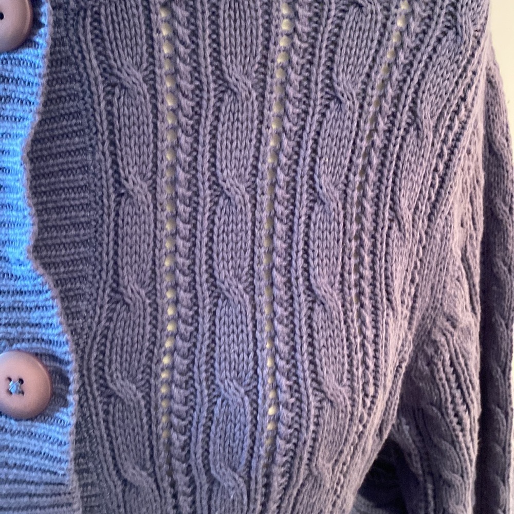 Sweater - Picture 5 of 9